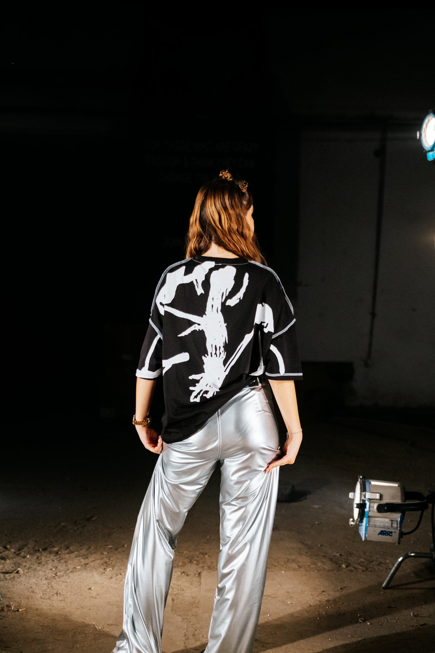 Black bone tee
