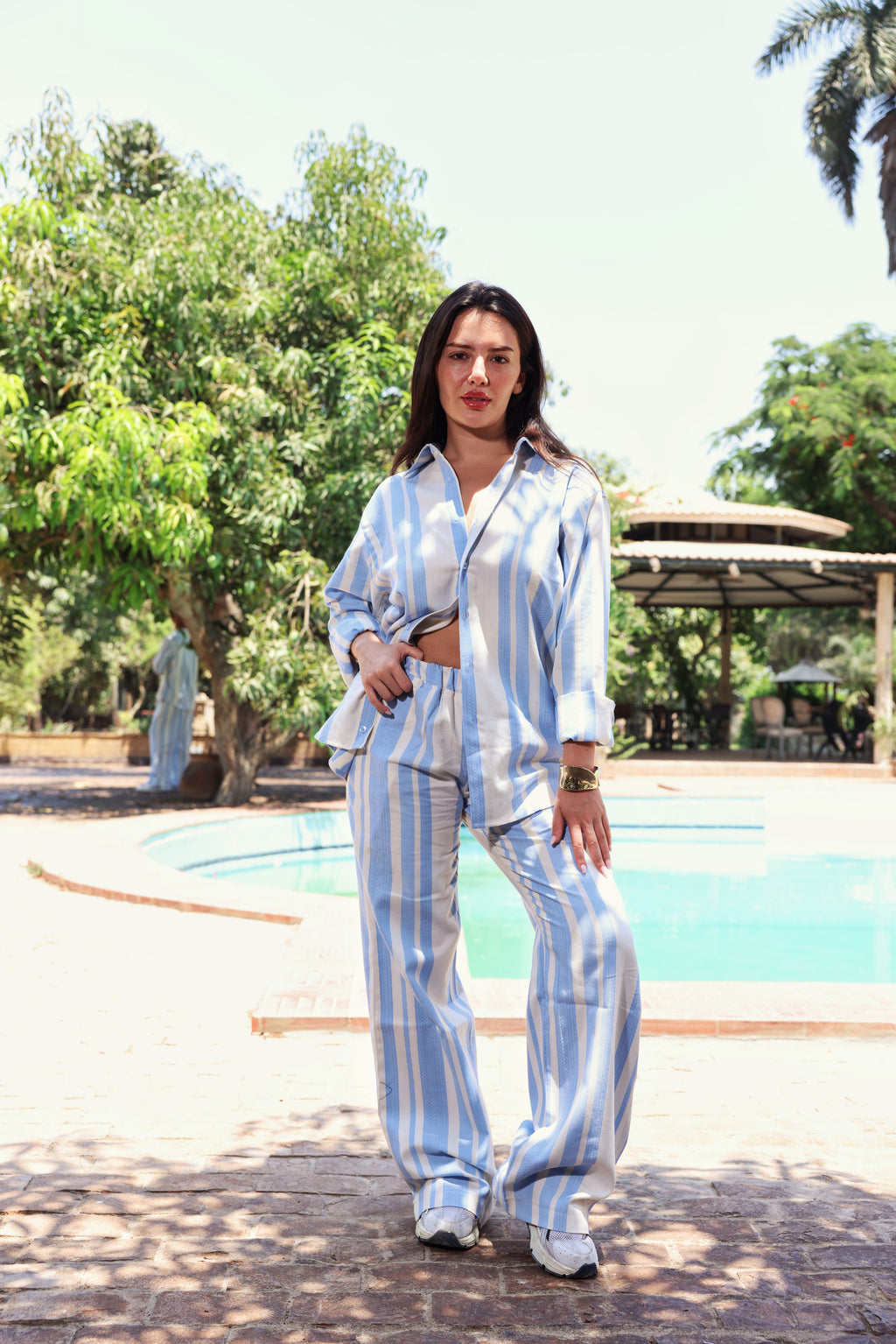 FULL LINES LINEN SET IN BABY BLUE