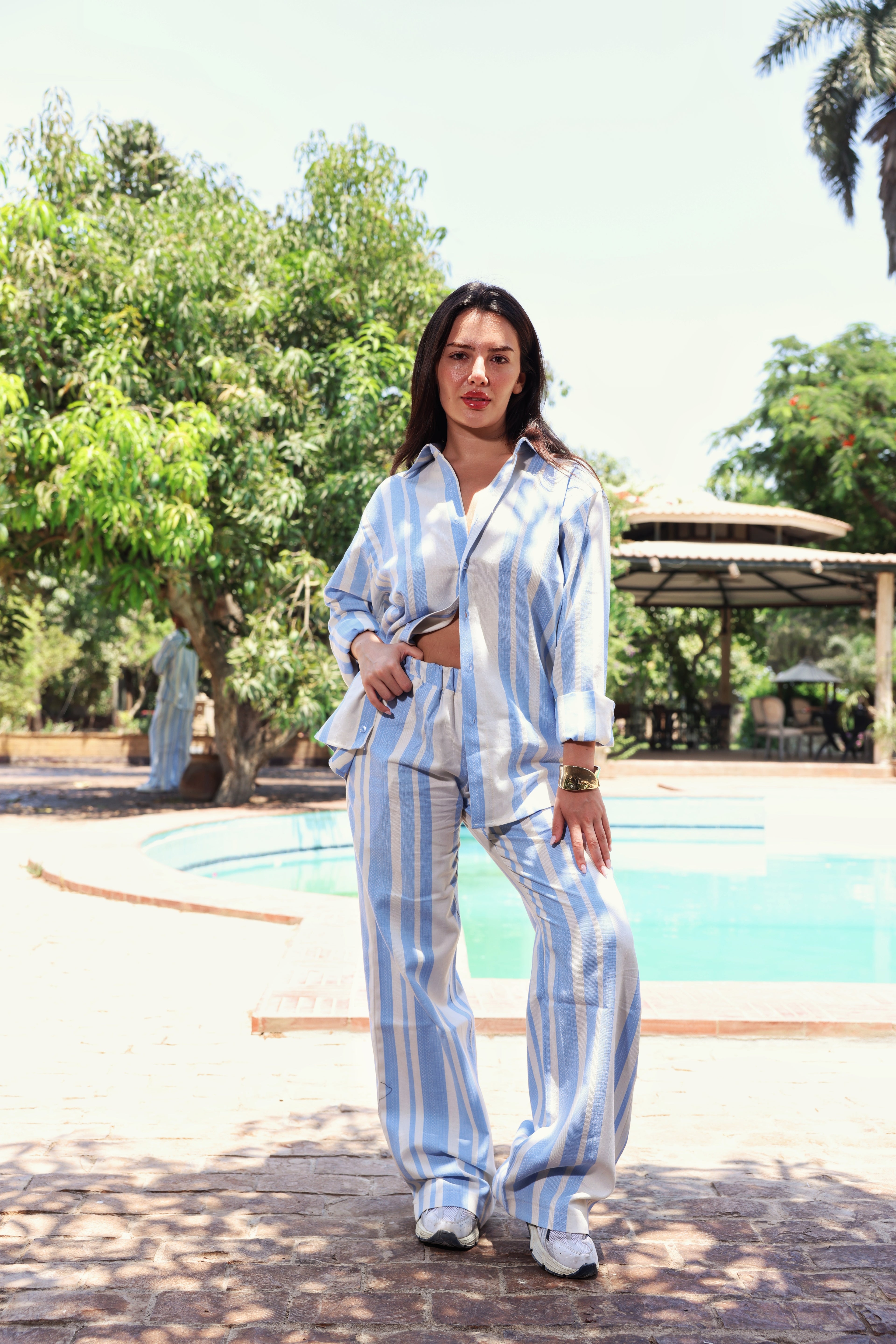 FULL LINES LINEN SET IN BABY BLUE