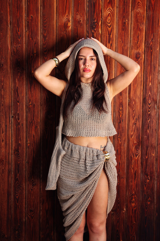 HOOD BEIGE TOP