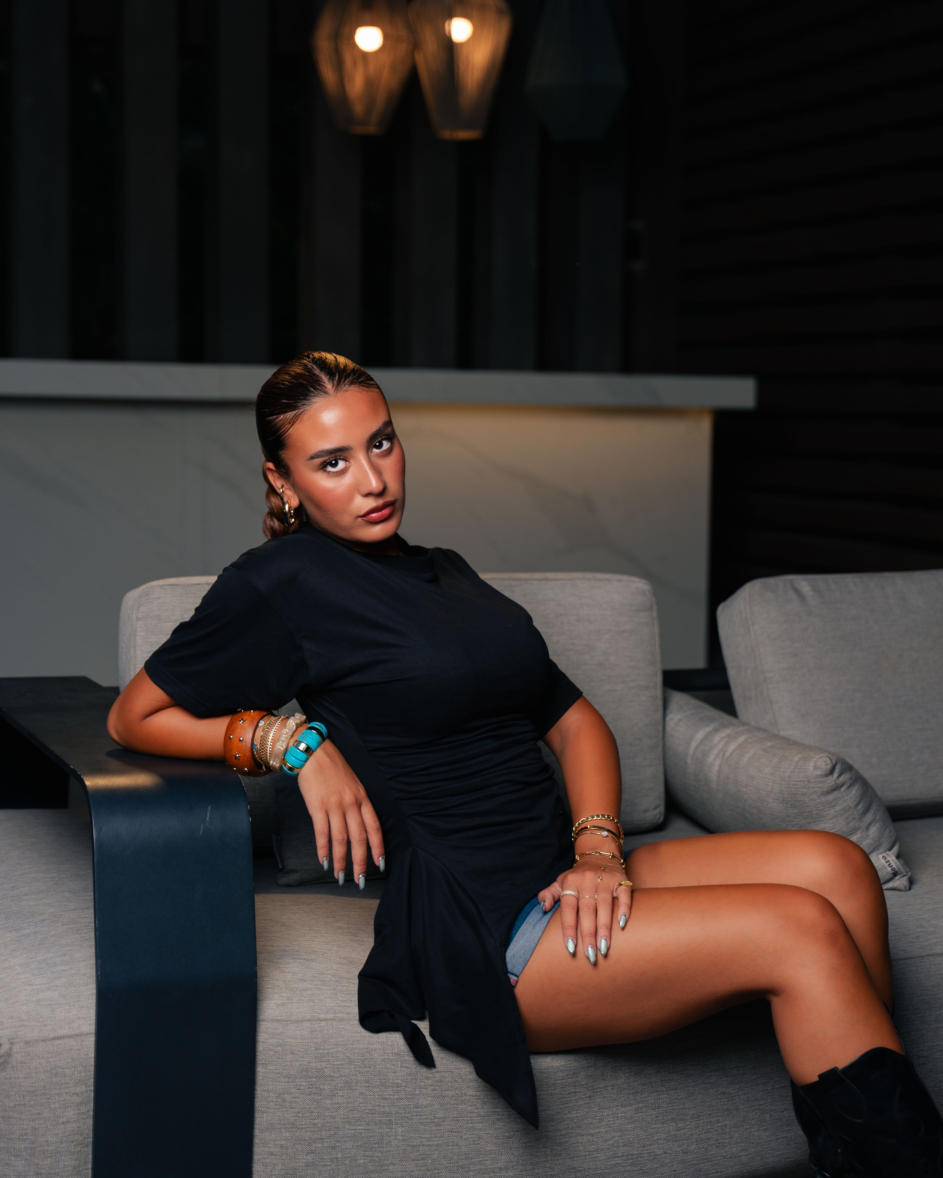 black v cut tee