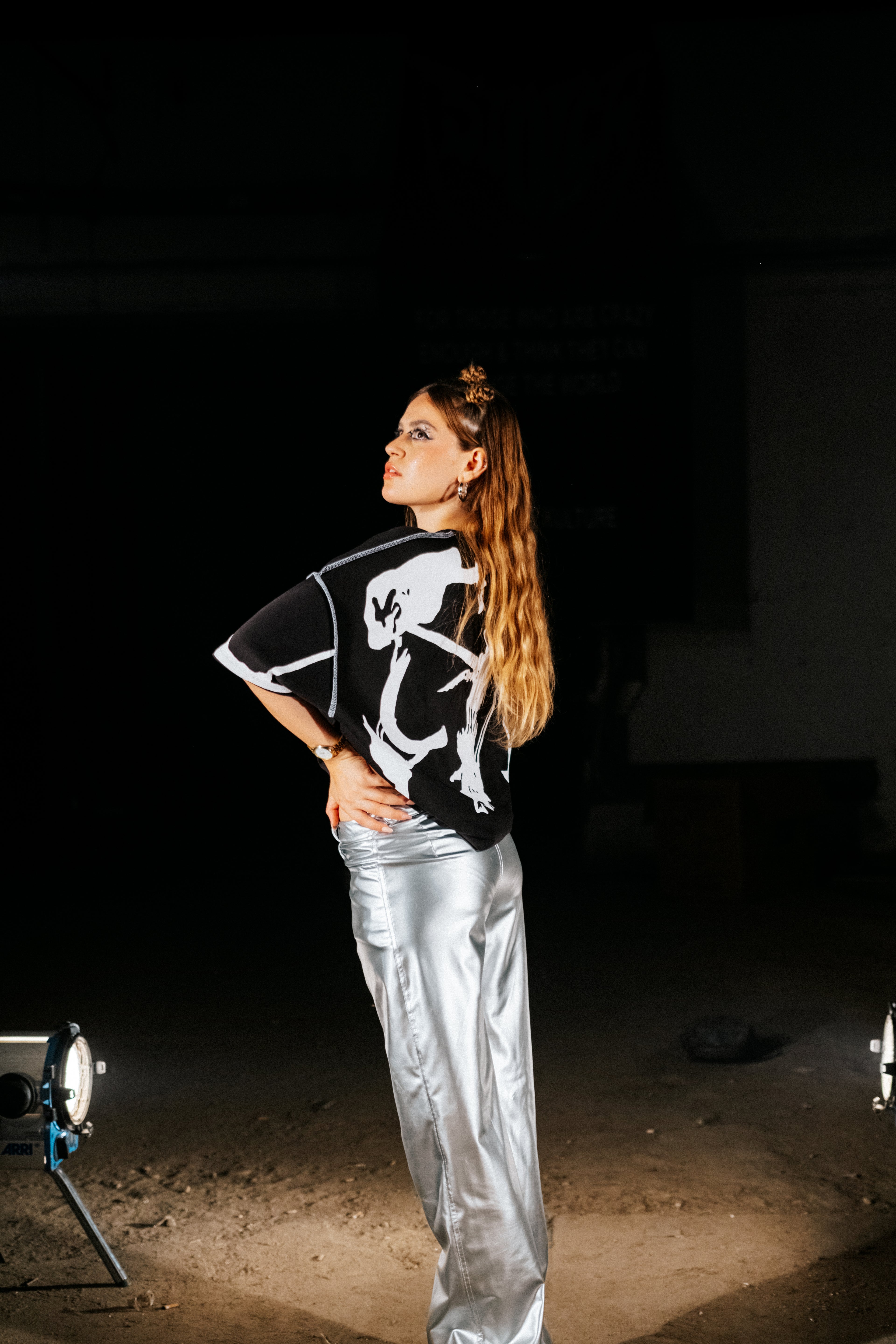 Black bone tee
