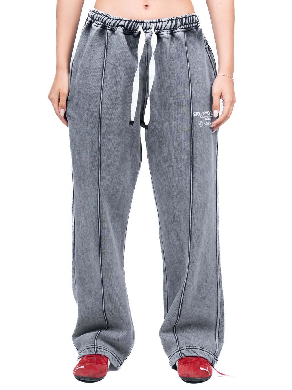 CORE SWEATPANTS IN WASHED GREY