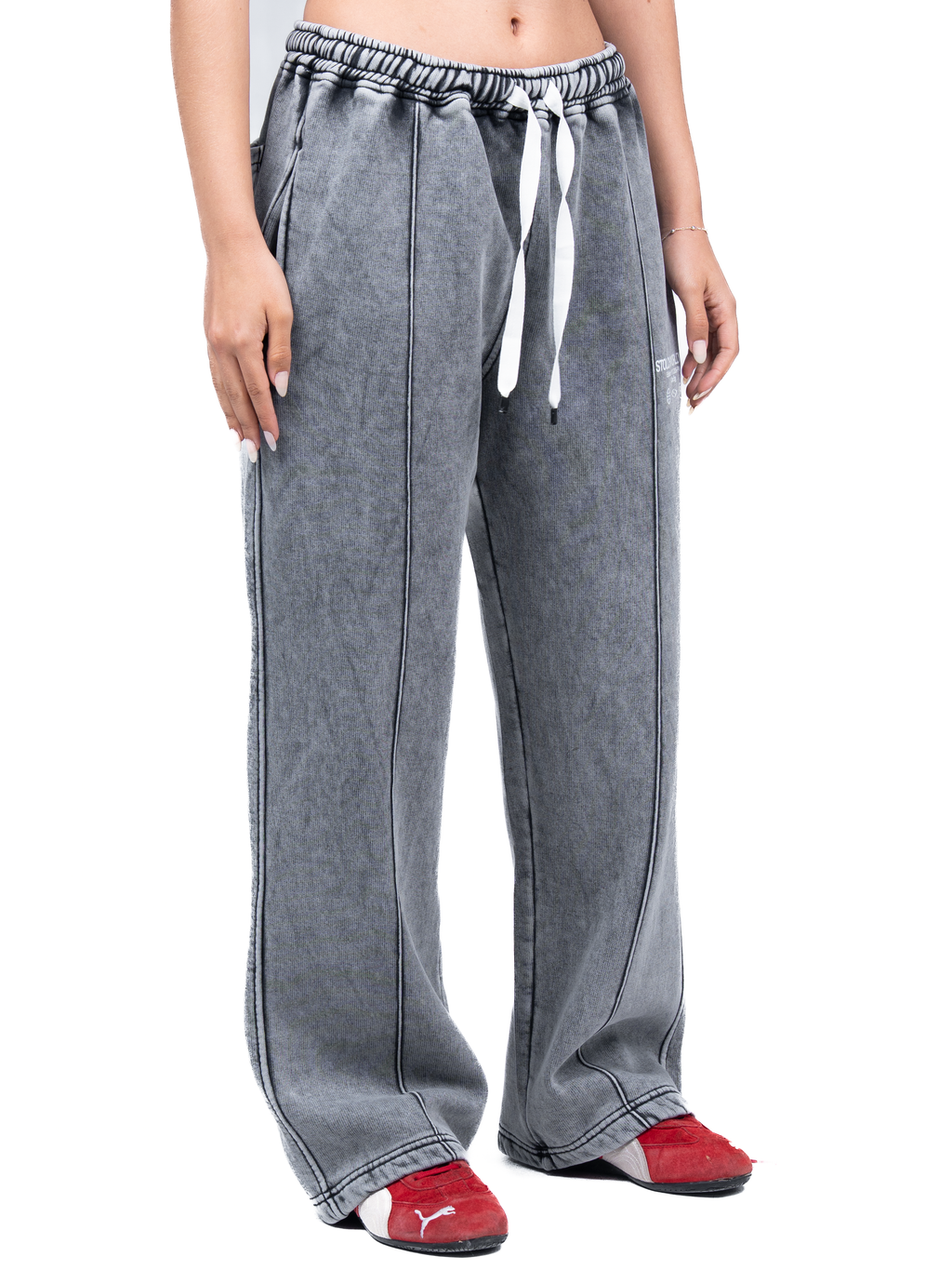CORE SWEATPANTS IN WASHED GREY
