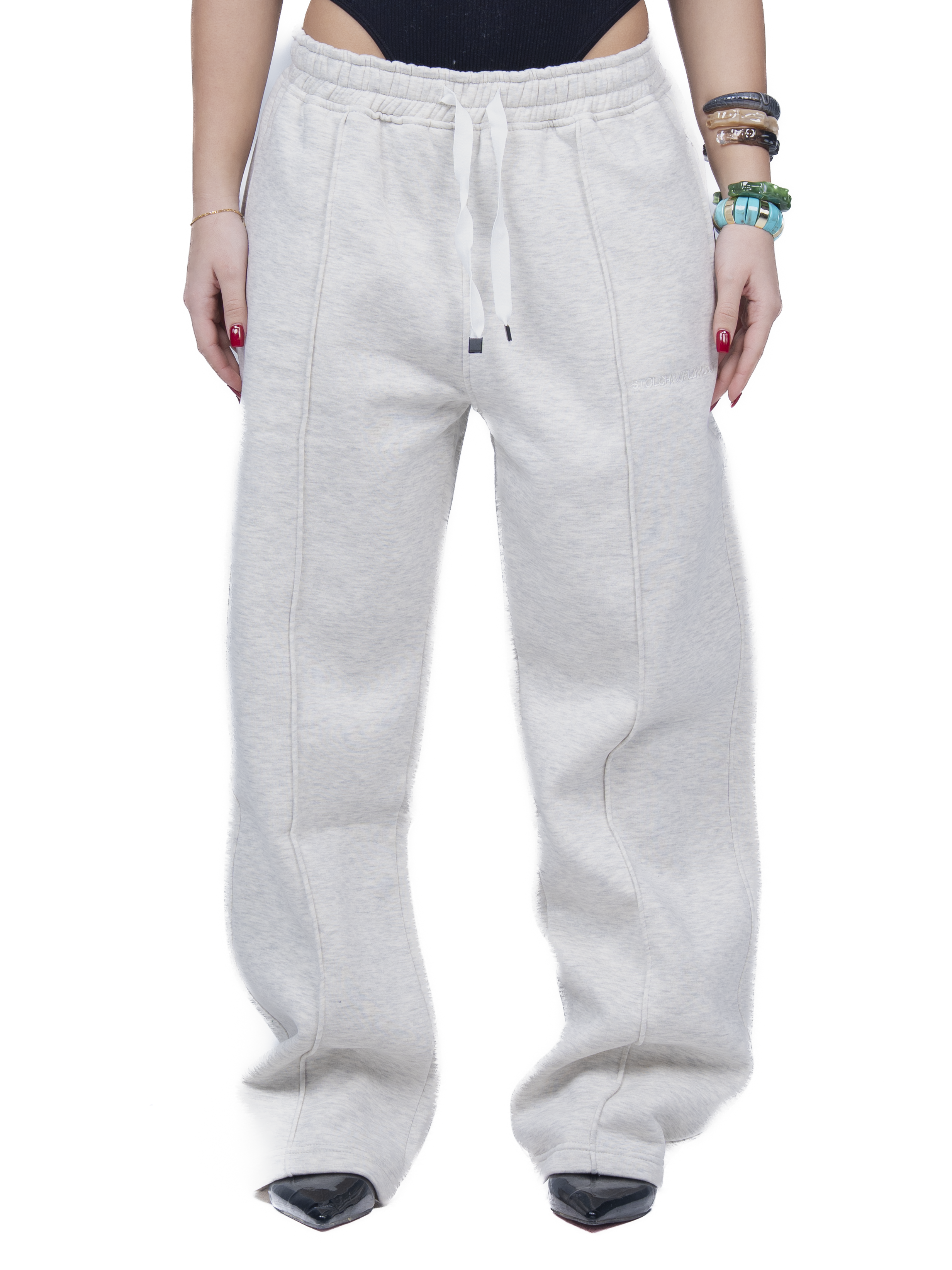 CORE SWEATPANTS IN GREY