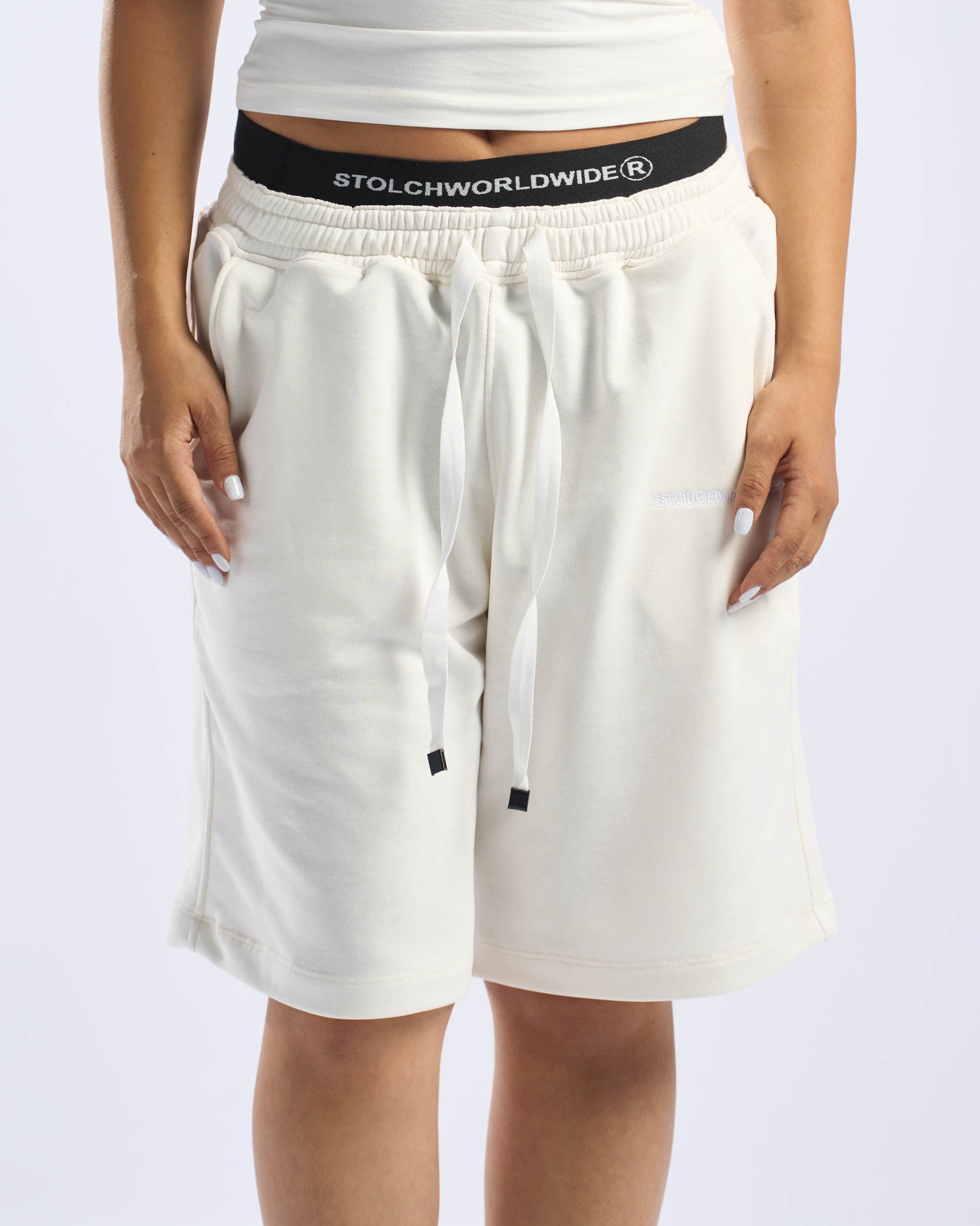 white basic short