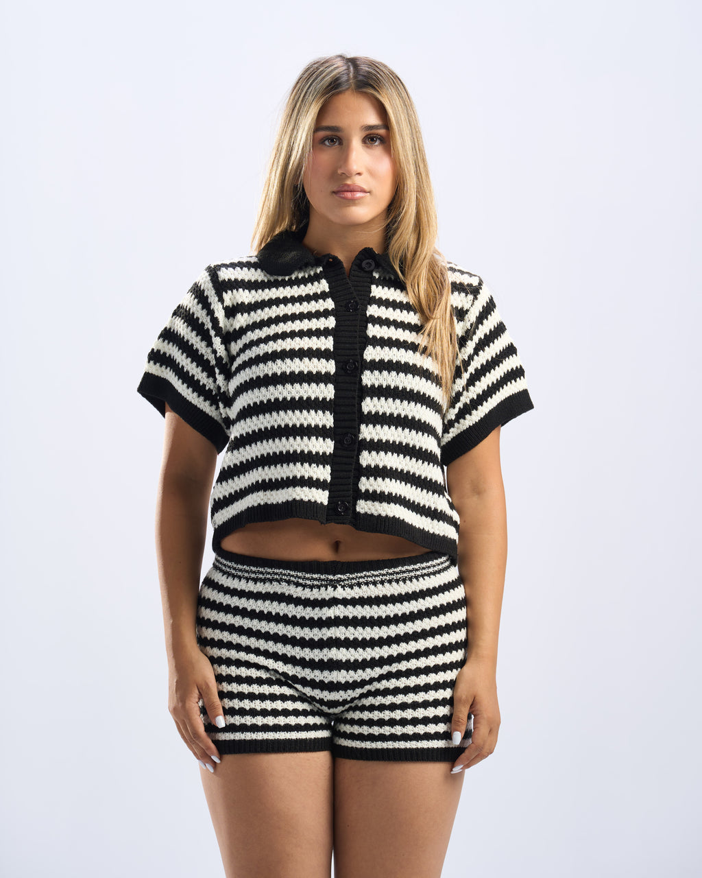 black x white beach set
