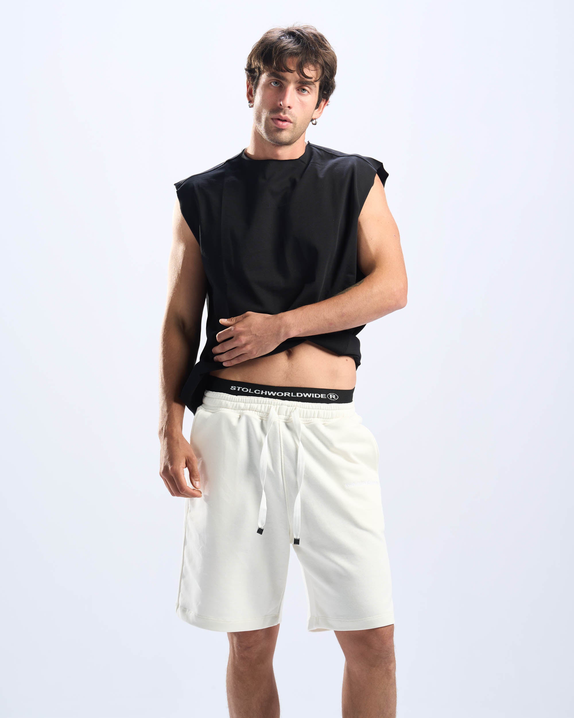 white basic short
